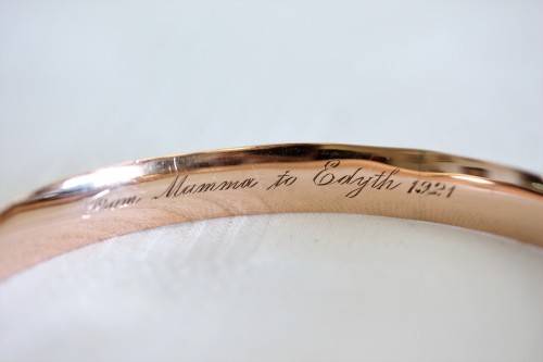 An incredible and rare antique (1921) 9ct Rose Gold ladies engraved bangle - stunning!!