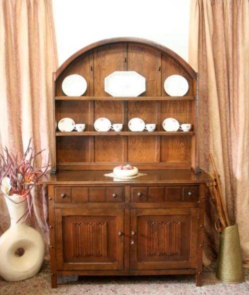 **RS17** An awesome vintage Oak traditional Welsh side server w/ loads of drawers and cupboard space