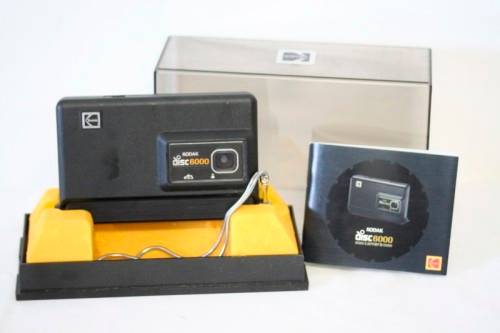 **RS17** A stunning vintage (1980s) Kodak disc 6000 camera in original box.