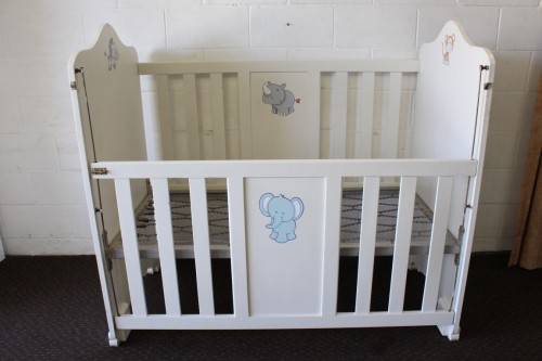 **RS17_Clearance** Awesome white baby's cot with a drop-side and a mattress - perfect for nursery!!