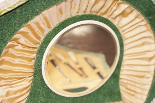 **RS17_Clearance** Antique boxed vanity & manicure set incl. shoe lace pullers & much more