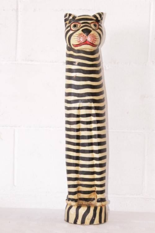 **RS17** A wonderful (tall) hand carved and hand painted ornamental display cat = too sweet!!!