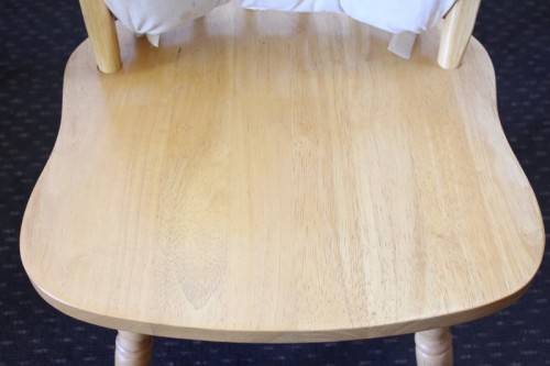 A stunning solid beech wood oval dining table with four gorgeous matching beech wood dining chairs