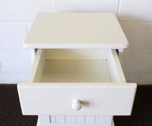 An awesome pair of white Duco bedside pedestals with a single drawer on runners & a cupboard