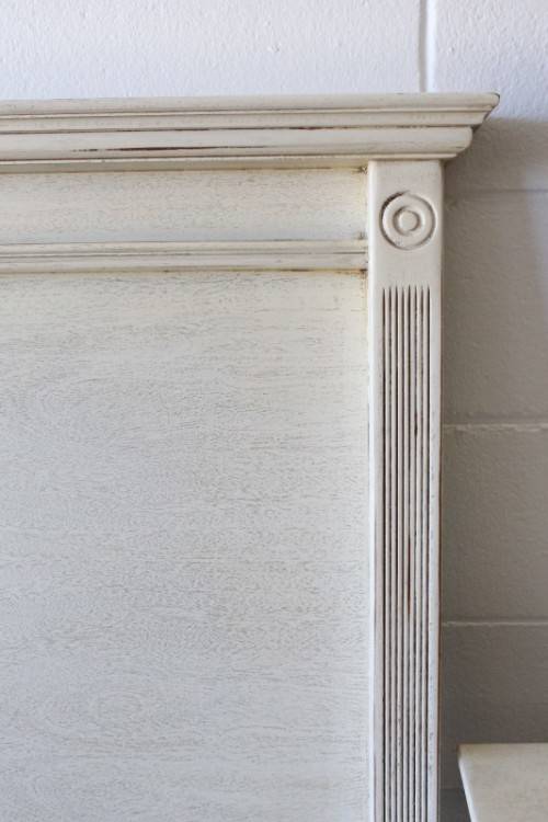 **RS17_Clearance** Wetherley's King size headboard & matching 3-drawer pedestals in an Ivory colour