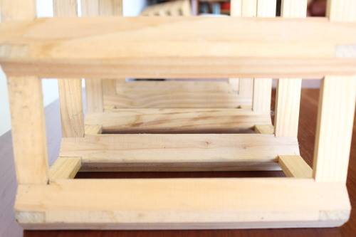 Wonderful and practical table-top wooden wine racks with space for 12 wine bottles