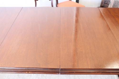 **RS17_Clearance** Superb 6 to 8-seater dining room suite w/ an extendable table and 6 chairs