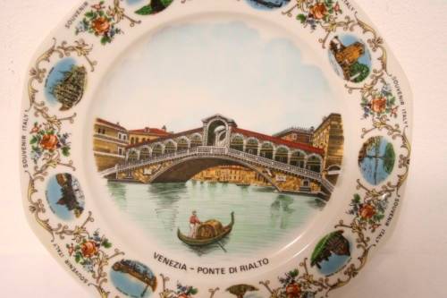 **RS17** 3 fabulous assorted, decorative wall plates incl Royal Decor, Seltman. One price for all 3