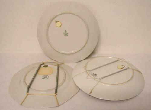 **RS17** 3 fabulous assorted, decorative wall plates incl Royal Decor, Seltman. One price for all 3
