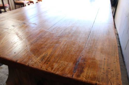**RS17** A sturdy solid wooden (2.4m long) 8 to 10 seater dining/ patio table in great condition