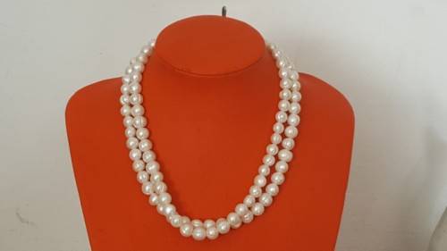 Beautiful double-strand genuine cultured white baroque pearl ladies necklace w/ larger white pearls