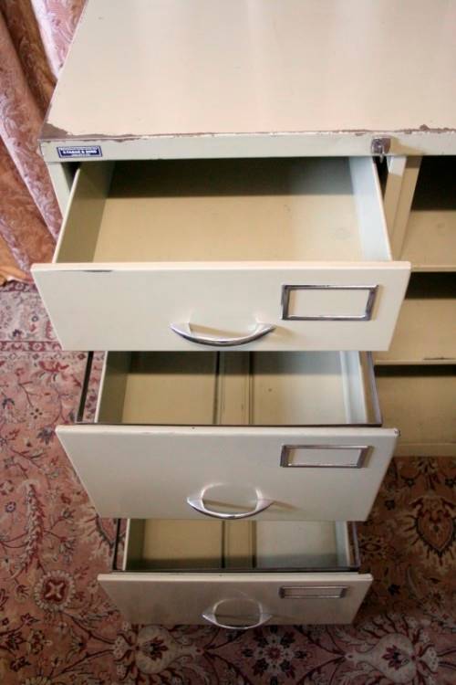 **RS17** An awesome S. Tabak & Sons metal filing cabinet, needs some tlc, perfect to paint!