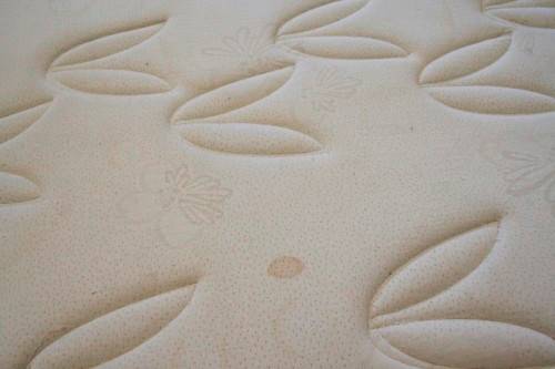 **RS17** A stylish modern Queen bed headboard & base with a Sealy mattress and two pedestals