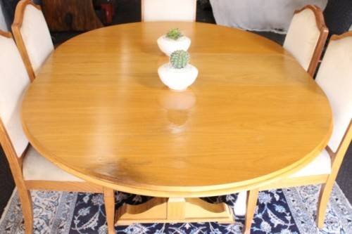 **RS17** Vintage Oak 6-seater extendable dining room table w/ 6x solid oak upholstered chairs