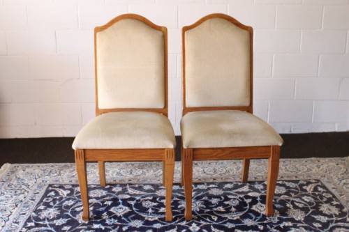 **RS17** Vintage Oak 6-seater extendable dining room table w/ 6x solid oak upholstered chairs