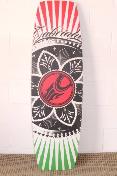 An awesome twin-tip Cabrinha Spectrum 2012 kite surfing board in excellent condition