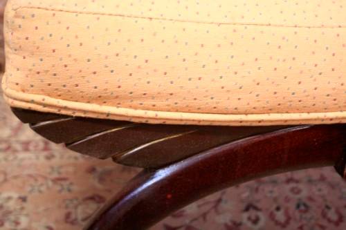 **RS17** A beautiful, well-made vintage French Empire style upholstered foot stool w/ gold gilding!
