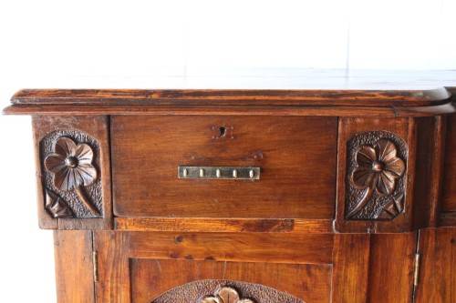 A gorgeous Victorian heavily carved solid Oak three-door side server with loads of drawer space!