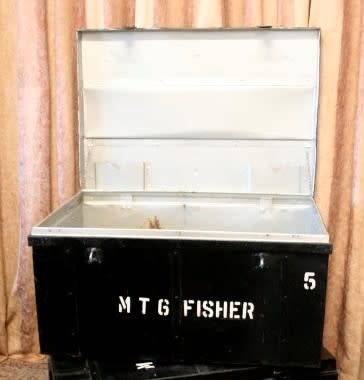 **RS17** A fantastic large vintage lockable metal storage trommel NO 5; ideal for linen, tools etc.