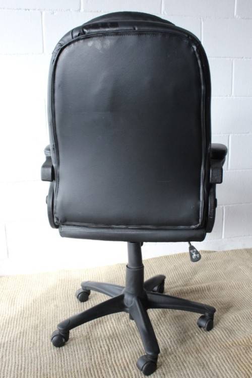 Stunning well made black PU leather executives office chair w/ padded seat & backrest - price/ chair