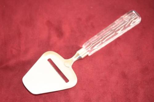 A stunning and rare vintage Swedish made Lindshammar Glass cheese knife with a steel blade