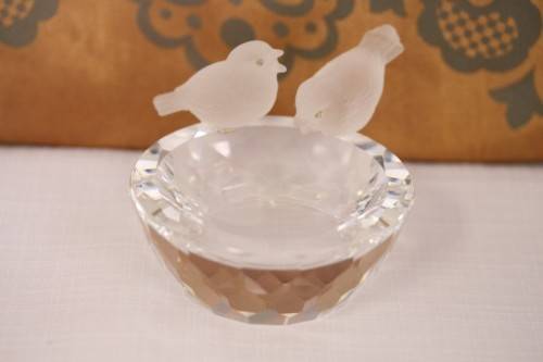 An extremely RARE retired Swarovski crystal Bird Bath (No10029) in superb condition