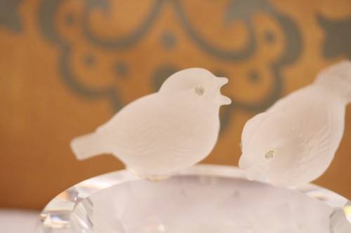 An extremely RARE retired Swarovski crystal Bird Bath (No10029) in superb condition