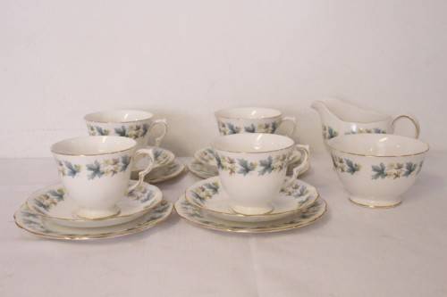 A wonderful vintage Queen Anne fine porcelain tea set including the milk jug and sugar bowl