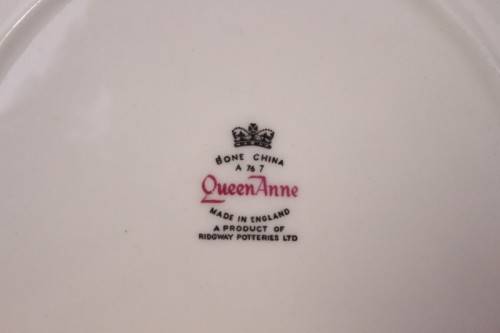**RS17** Fabulous vintage Queen Anne fine porcelain tea trio including the cup, saucer & cake plate