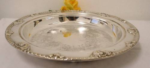 An exceptional, beautiful EPNS silver plated, footed large centre table bowl!