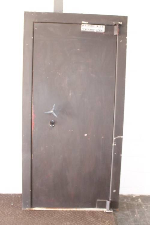 An extremely heavy steel strongroom/ vault security door - perfect for office or home installation