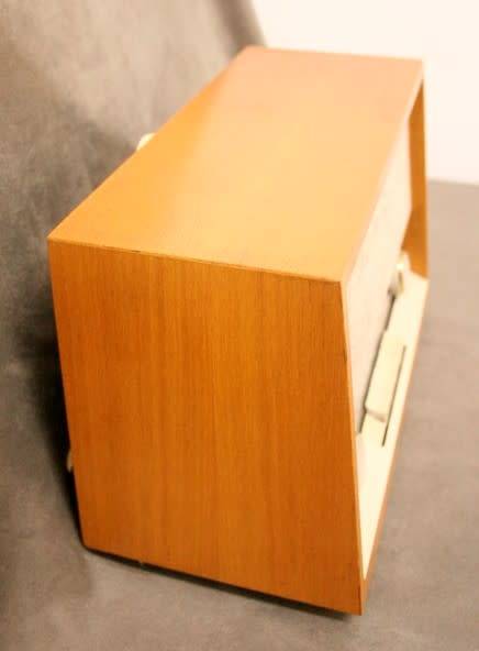 An amazing vintage retro styled West German made "Grundig" radio in perfect working order