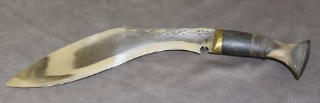 An amazing (37cm) antique authentic Nepalese Ghurkha Kukri machete with a sheath. Awesome!!!
