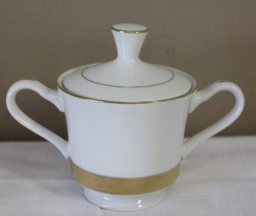 A superb "Presedential" collection fine bone china coffee set including pot and eight trio's.