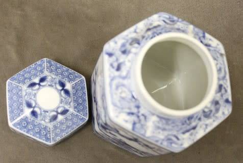 A mod porcelain Chinese Ginger jar with detailed paintings and patterns, with a lid. Lifespace Sale