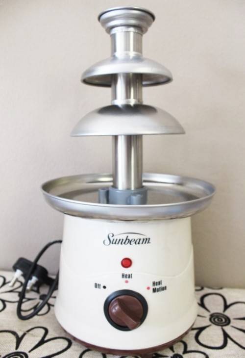 A wonderful Sunbeam chocolate fountain, perfect for events, socials at the home.