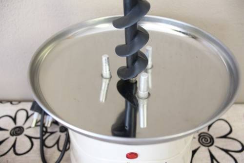 A wonderful Sunbeam chocolate fountain, perfect for events, socials at the home.