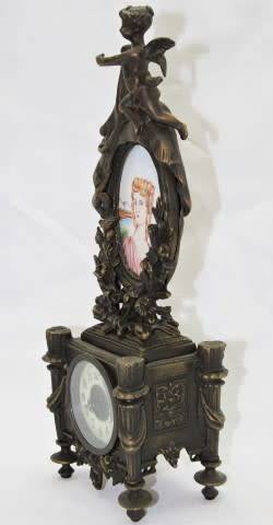 A beautiful Victorian bronze revival "cherub" boudoir mantle clock exquisite detail! -Lifespace Sale