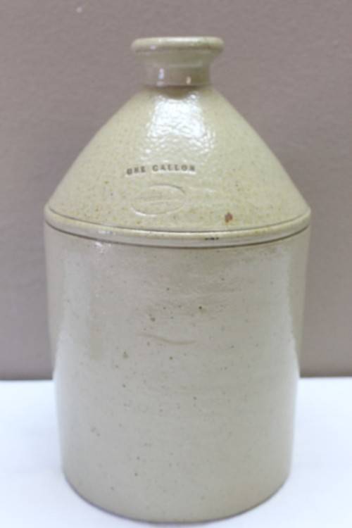 A original vintage stoneware "Vereeniging" ginger beer jar. Stunning-Lifespace Sale