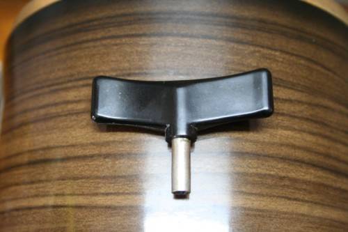 A beautiful Rhythm Charmant mantel clock, chimes on the hour,1/2 hour. Lifespace Sale