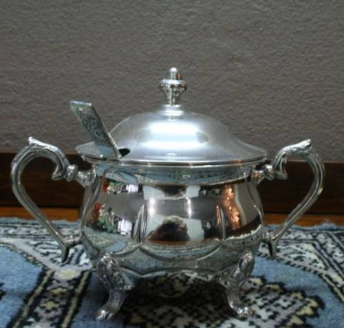 A beautiful Rega A1 SPC silver plated tea set w exquisite detailing in great condition.