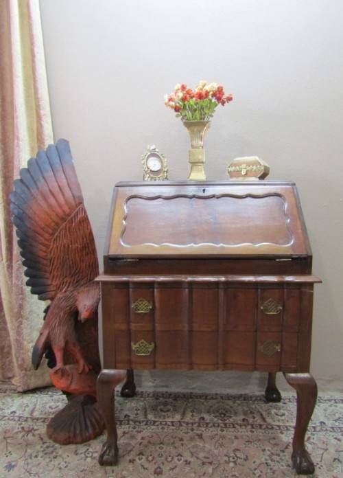A vintage ball and claw writing bureau w/ two large drawers & pigeon holes. Lifespace Sale