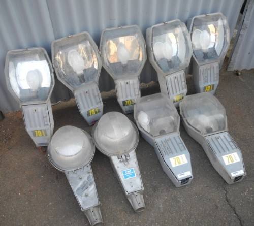 BARGAIN FOR BUILDERS OR COLLECTORS!!!! Nine vintage street lights with bulbs. ONE BID FOR ALL!!!