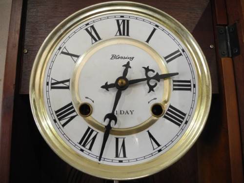 BARGAIN CLOCKS!!A vintage Blessing 31 day clock in a wood wall casing. Lifespace Sale