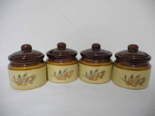 A pretty set of four ceramic sugar/ condiment bowls-Lifespace Sale