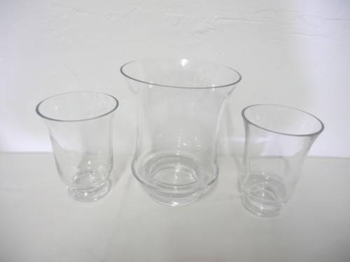 A fabulous collection of  5 vases & a candle holder in various colours and sizes-Lifespace Sale