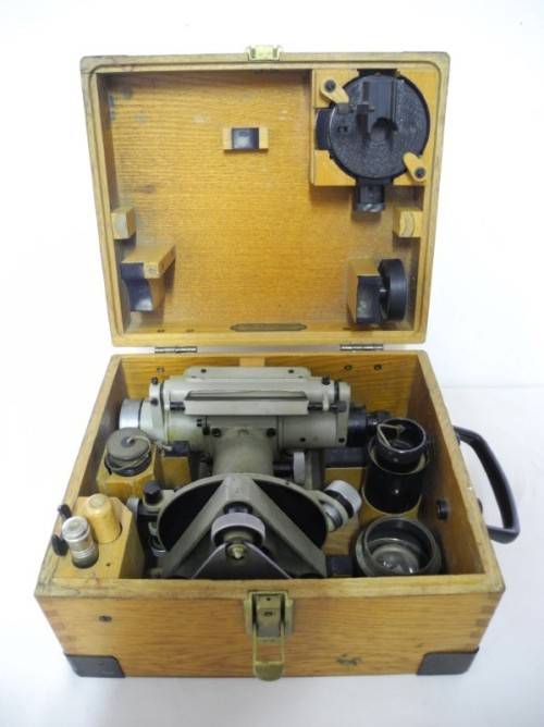 An awesome vintage Carl Zeiss Jena theodolite in its original case-Lifespace Sale