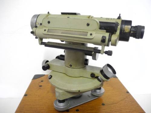 An awesome vintage Carl Zeiss Jena theodolite in its original case-Lifespace Sale