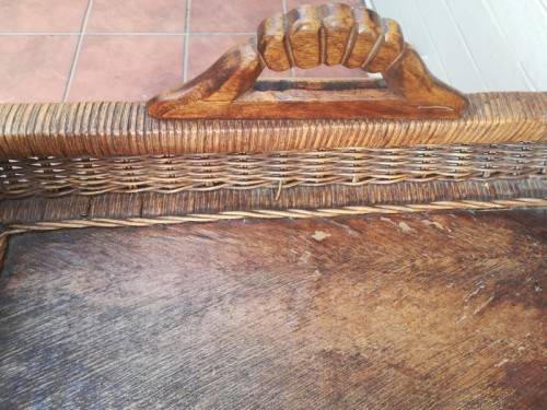 A striking vintage wicker butlers tray/ drinks table w/ removable tray. Xmas sale!