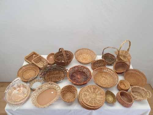 An assortment of table/ flower/ bread baskets, paper plate holders